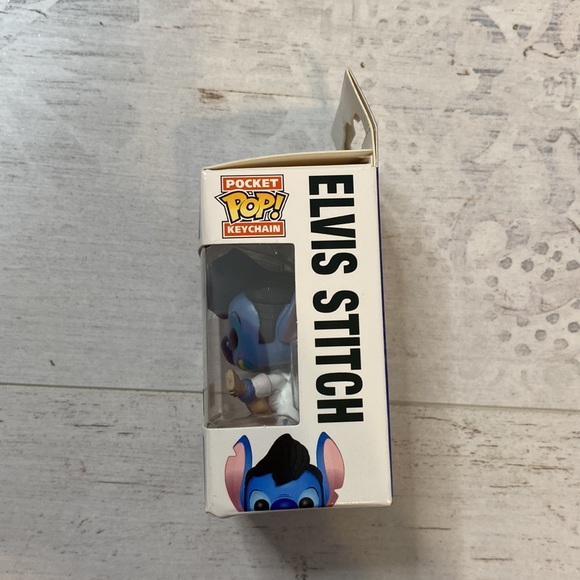 Funko Pop Elvis Stitch Disney Exclusive Pocket Pop Keychain - Picture 5 of 10